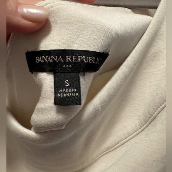 Banana Republic top - Picture 7 of 8